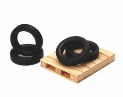 Pallet & Spare Tires - Phoenix 17014 - 1/24 Scale Diecast Car Accessory