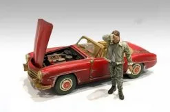 Auto Mechanic - Sweating Joe, Green - American Diorama 76262 - 1/18 Figurine - Diorama Accessory