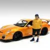Car Meet 1 Figure II, Yellow And Black - American Diorama 76378 - 1/24 Figurine - Diorama Accessory