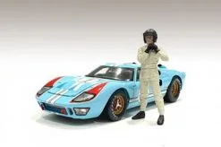 Race Day 1 Figure I, Light Cream/Ivory - American Diorama 76383 - 1/24 Figurine - Diorama Accessory
