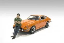 Car Meet 2 Figure II, Green W/Navy Blue - American Diorama 76390, 1/24 Figurine - Diorama Accessory