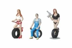 Motorhead Miniatures Tire Brigade Andie, Derek & Michele 3 PC Figurine Set, 773-1/24 Scale Figurine - Diorama Accessory